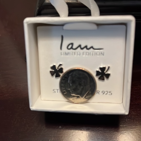 Sterling silver earrings - Picture 2 of 3